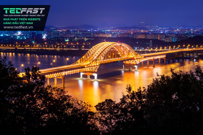 Hình ảnh cây cầu Banghwa về đêm tại Hàn Quốc